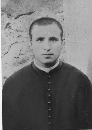 6. Francesco Caruso giovane seminarista